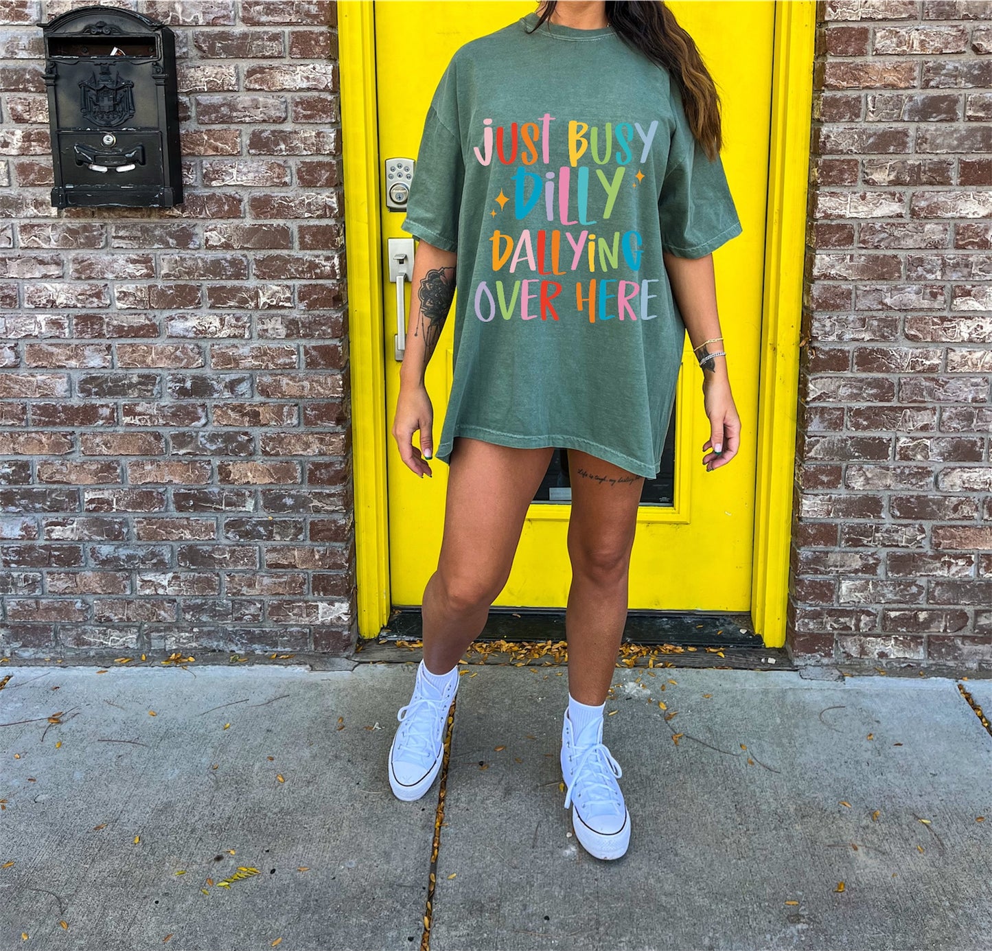 Busy Dilly Dallying Graphic Tee!